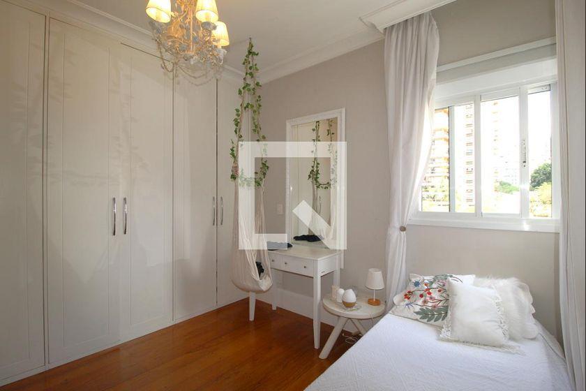 Apartamento à Venda – Moema, 4 Quartos, 257 m² – São Paulo