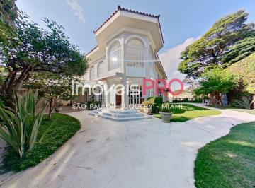 Exclusiva Casa de Cinema no Jardim Everest, Cidade Jardim, com 5 suítes e 700 m² de terreno!