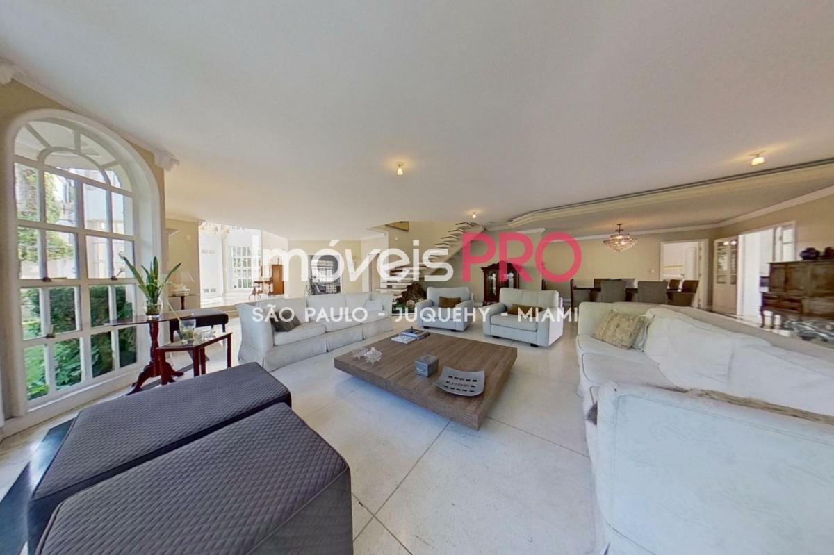 Exclusiva Casa de Cinema no Jardim Everest, Cidade Jardim, com 5 suítes e 700 m² de terreno!
