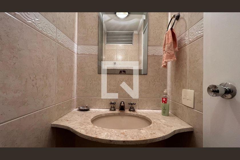 Apartamento à Venda – Jardim Paulista, 3 Quartos, 225 m² – São Paulo