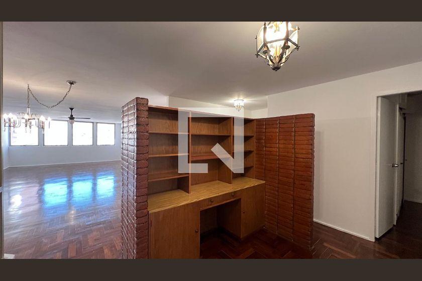 Apartamento à Venda – Jardim Paulista, 3 Quartos, 225 m² – São Paulo
