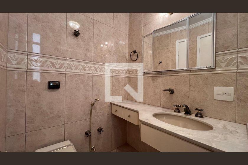 Apartamento à Venda – Jardim Paulista, 3 Quartos, 225 m² – São Paulo