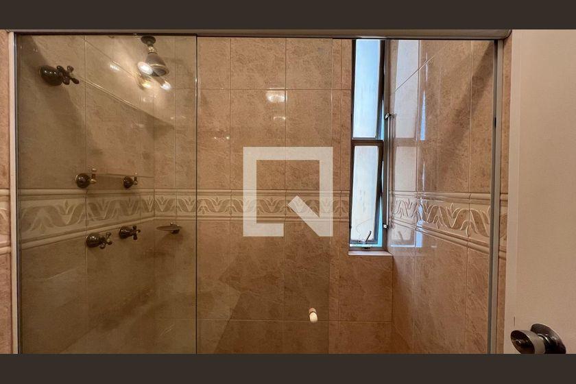 Apartamento à Venda – Jardim Paulista, 3 Quartos, 225 m² – São Paulo