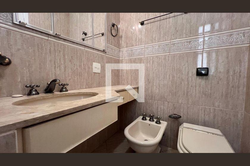 Apartamento à Venda – Jardim Paulista, 3 Quartos, 225 m² – São Paulo