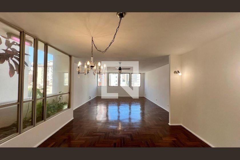 Apartamento à Venda – Jardim Paulista, 3 Quartos, 225 m² – São Paulo