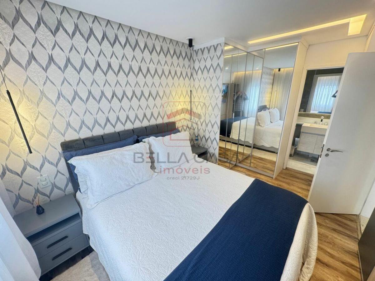 Apartamento à venda com 75m², 2 quartos e 2 vagas.