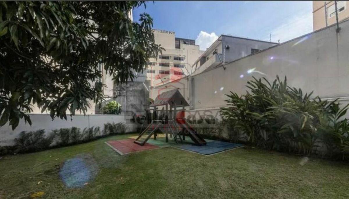 Apartamento à venda com 75m², 2 quartos e 2 vagas.
