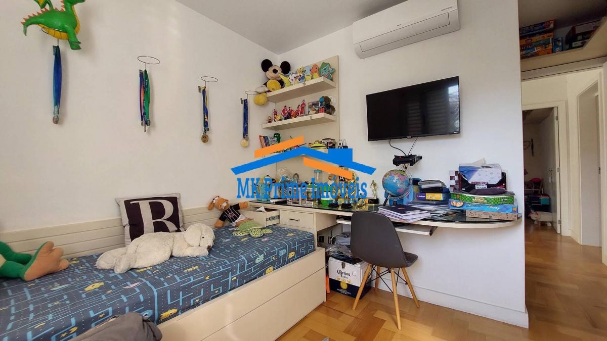 Sobrado c/ 250m², 3 Suítes, Piscina, Área Gourmet – Parque dos Príncipes/SP