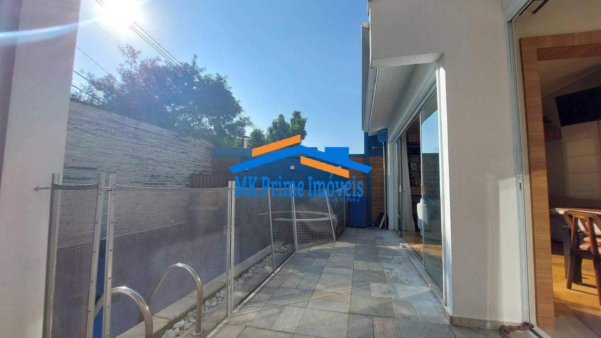 Sobrado c/ 250m², 3 Suítes, Piscina, Área Gourmet – Parque dos Príncipes/SP