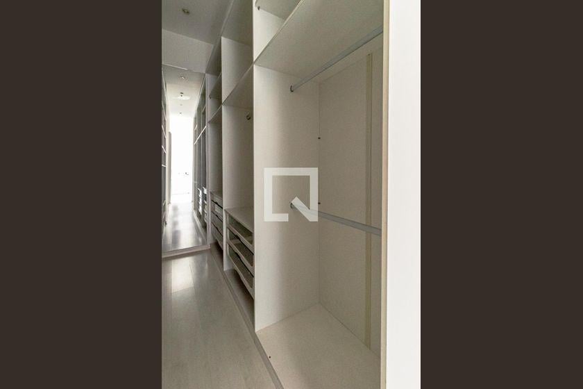 Apartamento à Venda – Itaim Bibi, 2 Quartos, 127 m² – São Paulo