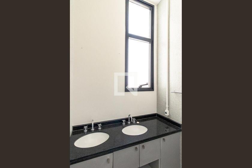 Apartamento à Venda – Itaim Bibi, 2 Quartos, 127 m² – São Paulo