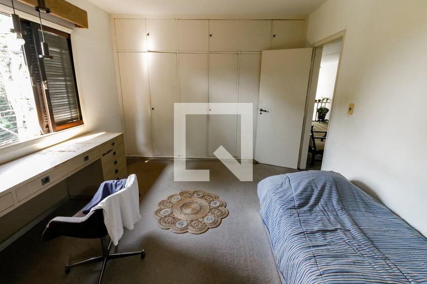 Casa à Venda – Jardim Guedala, 5 Quartos, 800 m² – São Paulo