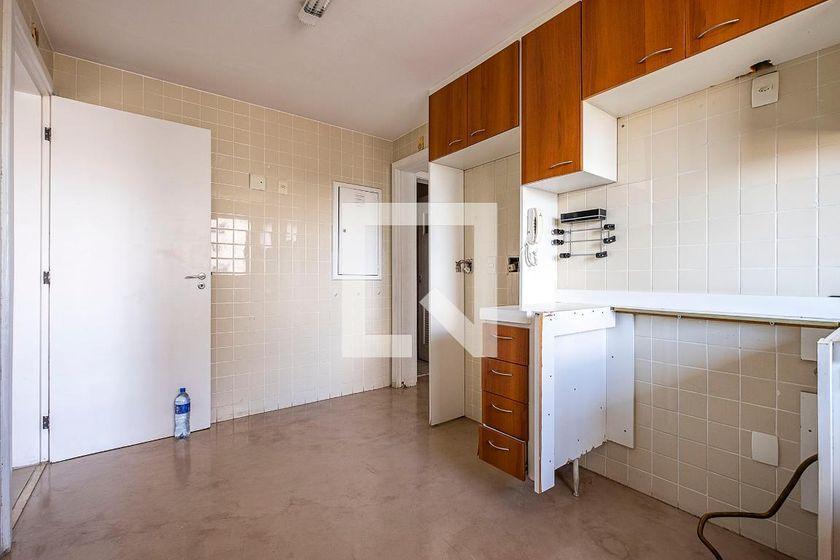 Apartamento à Venda – Vila Madalena, 3 Quartos, 335 m² – São Paulo