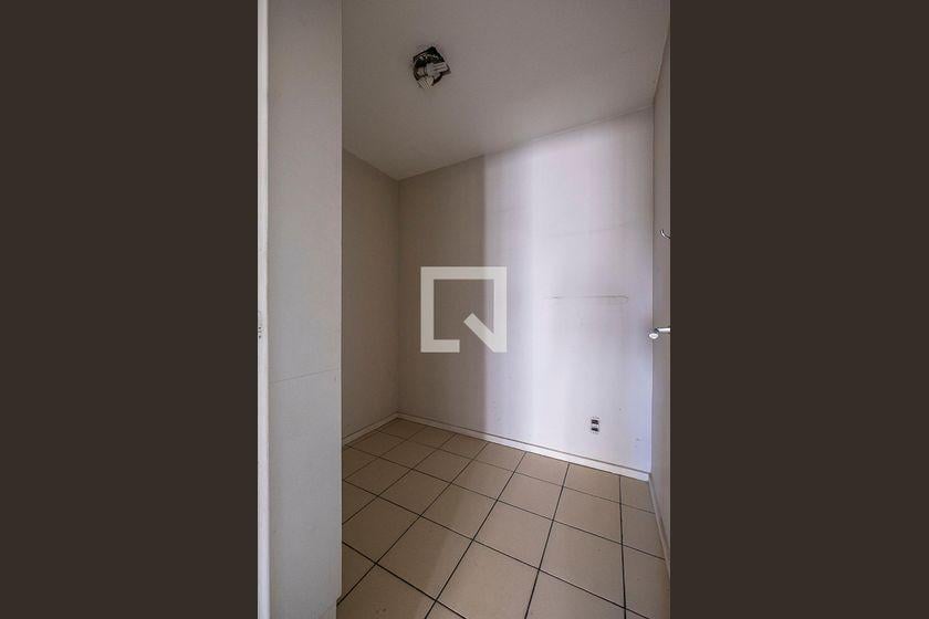 Apartamento à Venda – Vila Madalena, 3 Quartos, 335 m² – São Paulo
