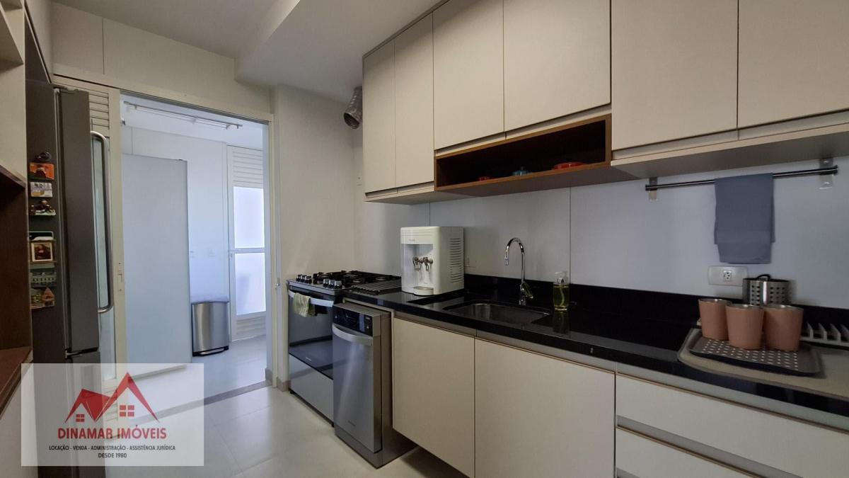 Venda Apartamento na Saúde com 3 quartos, 1 Suí…