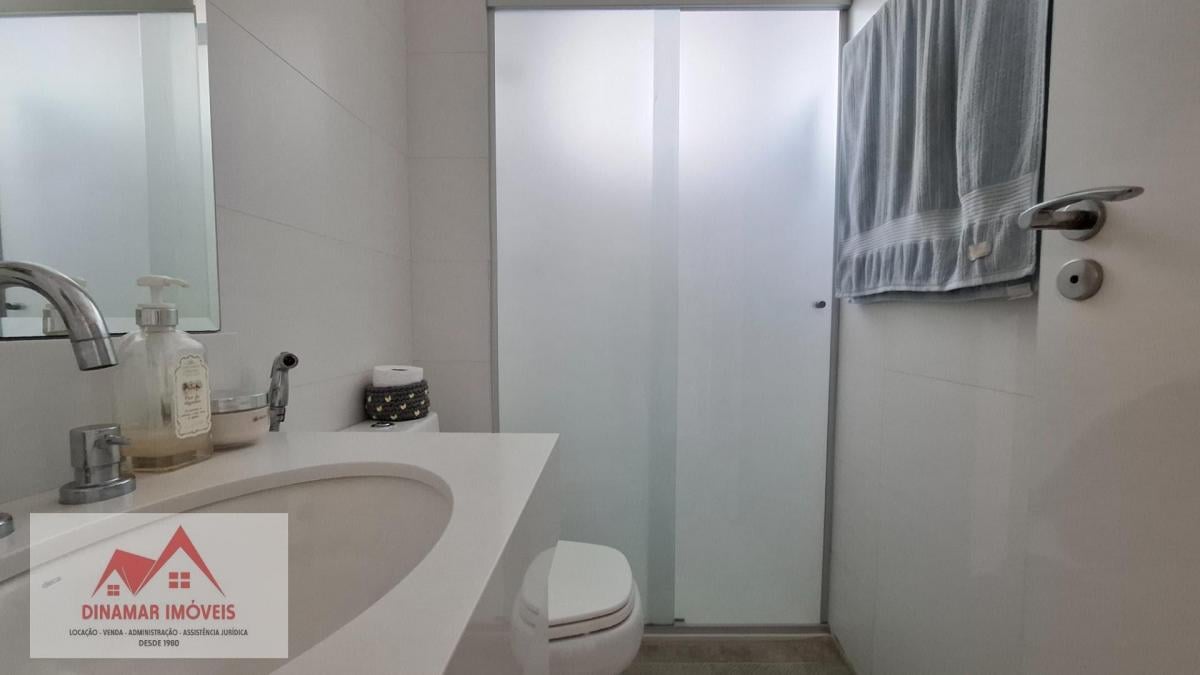 Venda Apartamento na Saúde com 3 quartos, 1 Suí…