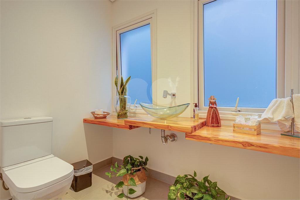 Casa térrea com 4 quartos à venda em Santo Amaro – SP