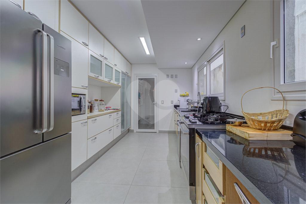 Casa térrea com 4 quartos à venda em Santo Amaro – SP