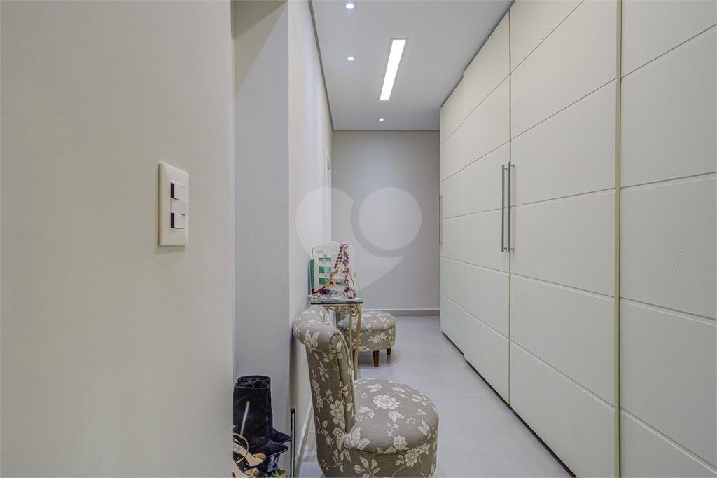 Casa térrea com 4 quartos à venda em Santo Amaro – SP