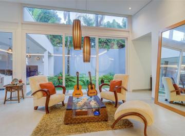 Casa térrea com 4 quartos à venda em Santo Amaro – SP