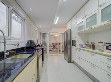 Casa térrea com 4 quartos à venda em Santo Amaro – SP