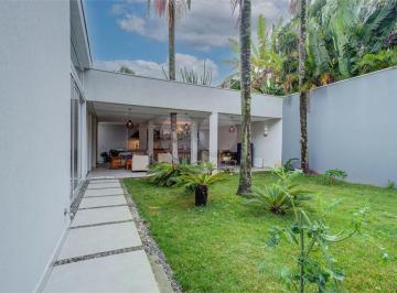 Casa térrea com 4 quartos à venda em Santo Amaro – SP