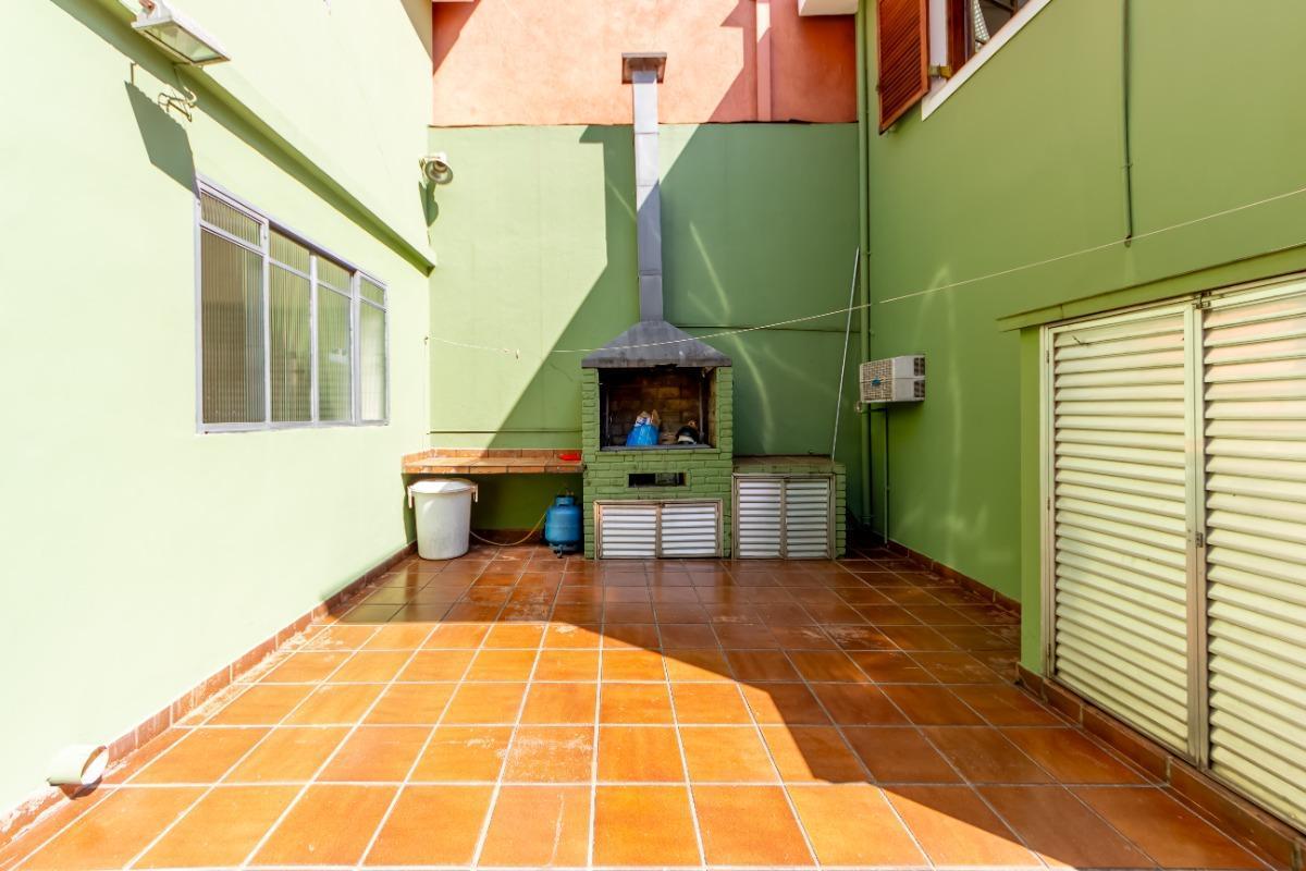 Funcional casa tipo para venda em Saúde com 5 quartos, sendo 1 suíte, 261m² – remaxfront#WWV60