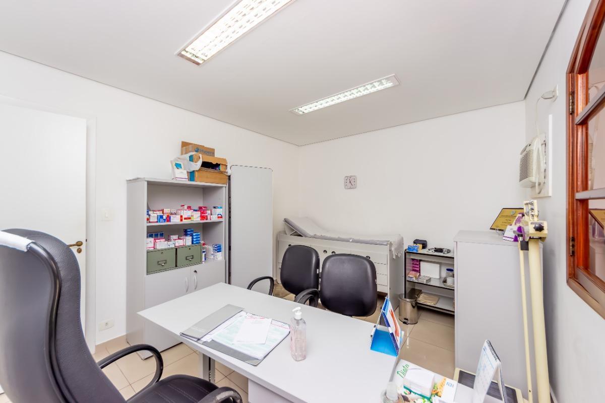 Funcional casa tipo para venda em Saúde com 5 quartos, sendo 1 suíte, 261m² – remaxfront#WWV60