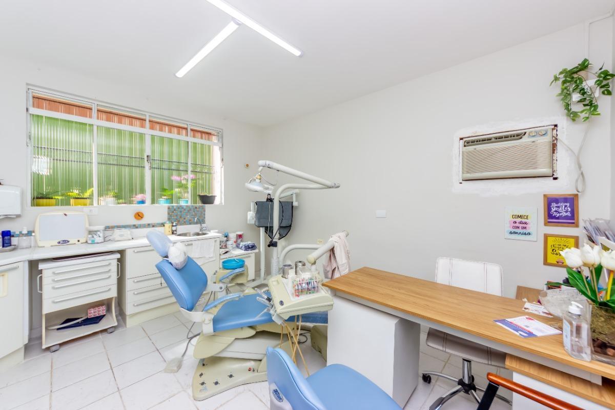 Funcional casa tipo para venda em Saúde com 5 quartos, sendo 1 suíte, 261m² – remaxfront#WWV60