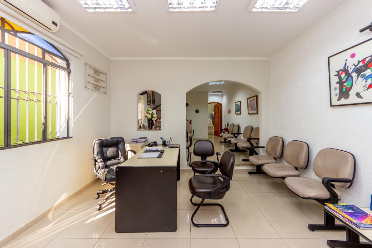 Funcional casa tipo para venda em Saúde com 5 quartos, sendo 1 suíte, 261m² – remaxfront#WWV60