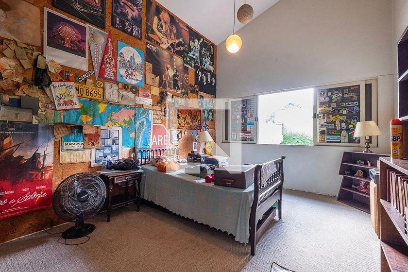 Casa à Venda – Alto de Pinheiros, 4 Quartos, 380 m² – São Paulo