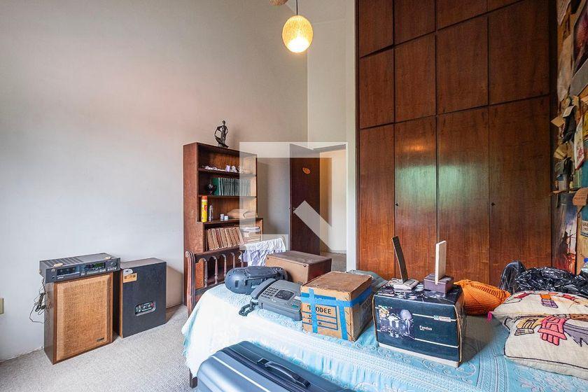 Casa à Venda – Alto de Pinheiros, 4 Quartos, 380 m² – São Paulo