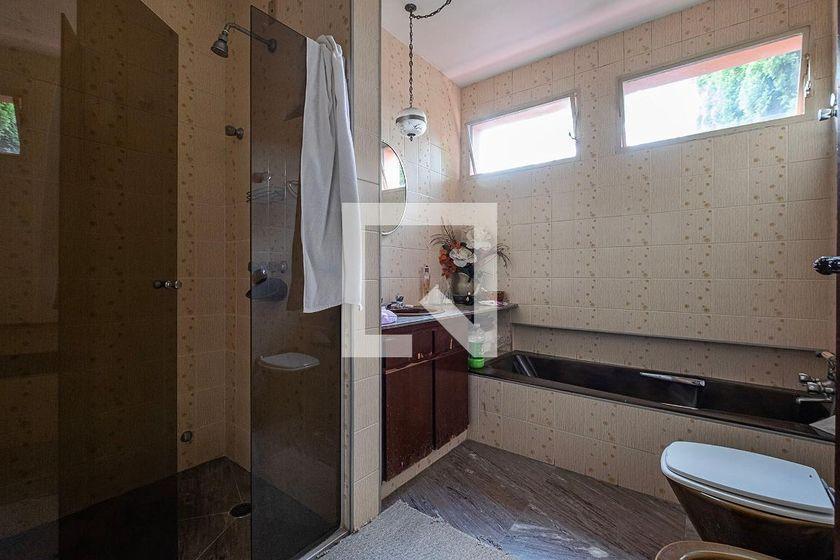 Casa à Venda – Alto de Pinheiros, 4 Quartos, 380 m² – São Paulo