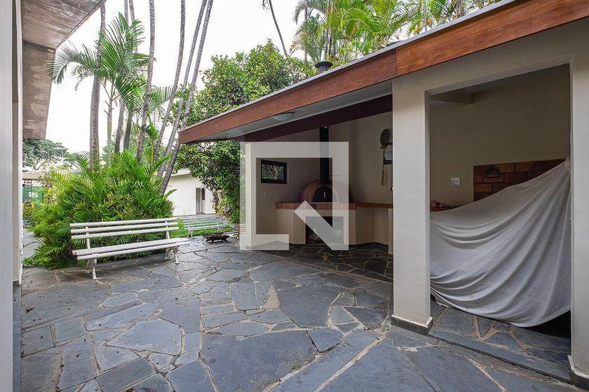 Casa à Venda – Alto de Pinheiros, 4 Quartos, 380 m² – São Paulo