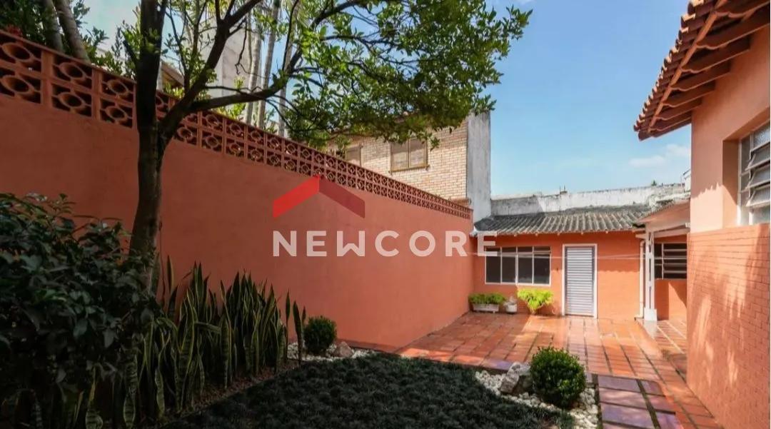 Casa em Avenida Iraí – Indianópolis – São Paulo/SP