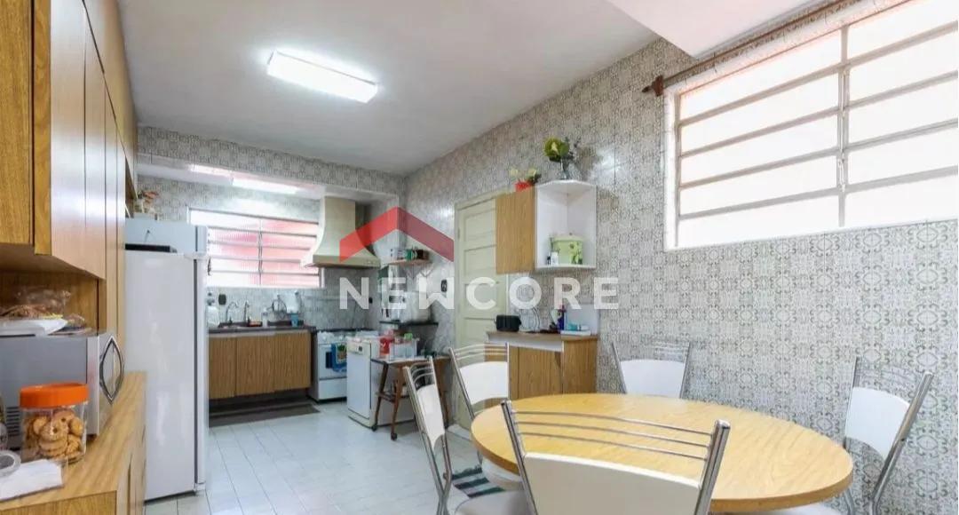 Casa em Avenida Iraí – Indianópolis – São Paulo/SP