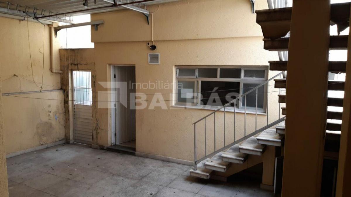 SOBRADO – NO CORAÇÃO DO JD. ANÁLIA FRANCO – 3 DORMITÓRIOS – 5 VAGAS
