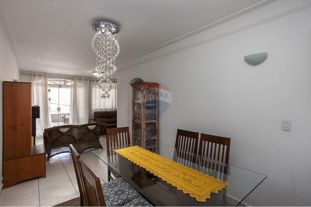 Casa Térrea à Venda no Mandaqui, Zona Norte de São Paulo, com 191m² e 3 Dormitórios