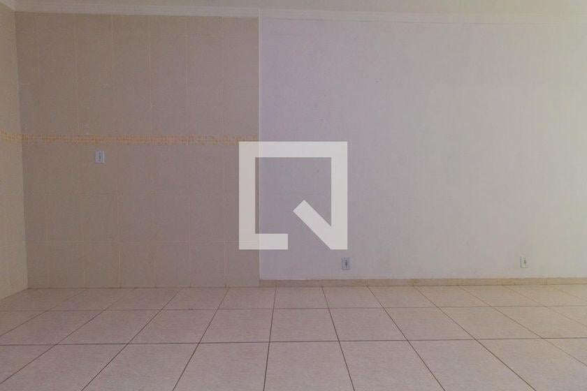 Casa à Venda – Artur Alvim, 2 Quartos, 72 m² – São Paulo