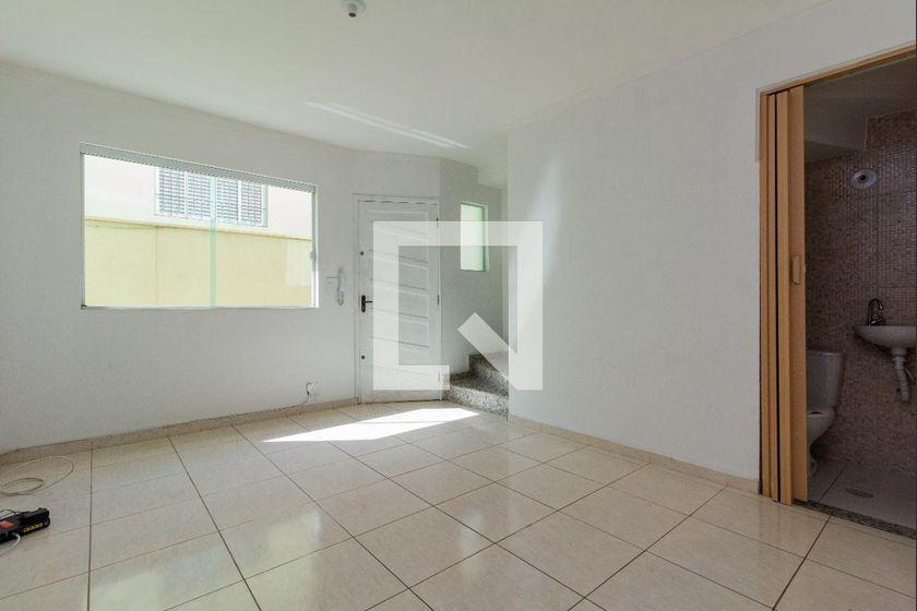 Casa à Venda – Artur Alvim, 2 Quartos, 72 m² – São Paulo