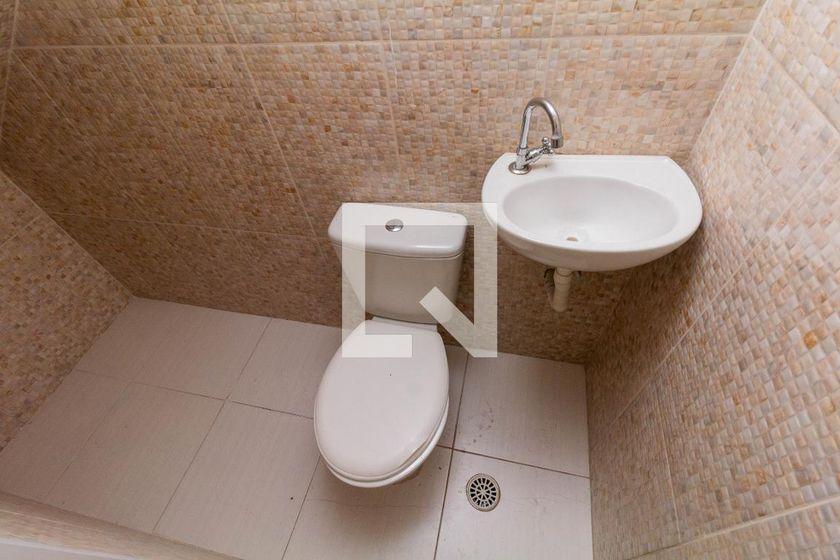 Casa à Venda – Artur Alvim, 2 Quartos, 72 m² – São Paulo