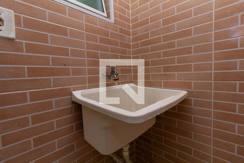 Casa à Venda – Artur Alvim, 2 Quartos, 72 m² – São Paulo