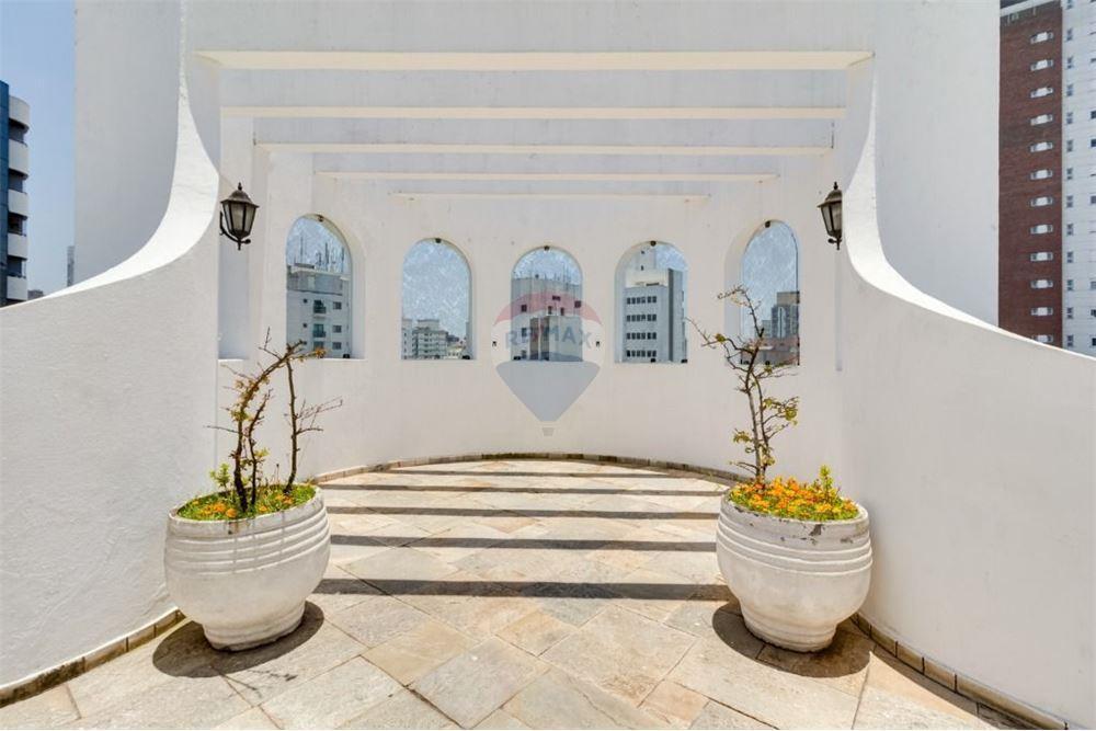 Cobertura com 5 dormitórios à venda, 850 m² Moema fora de rota
