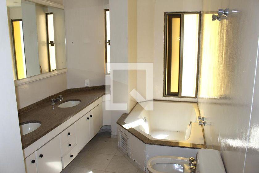 Apartamento à Venda – Santa Cecília, 2 Quartos, 270 m² – São Paulo