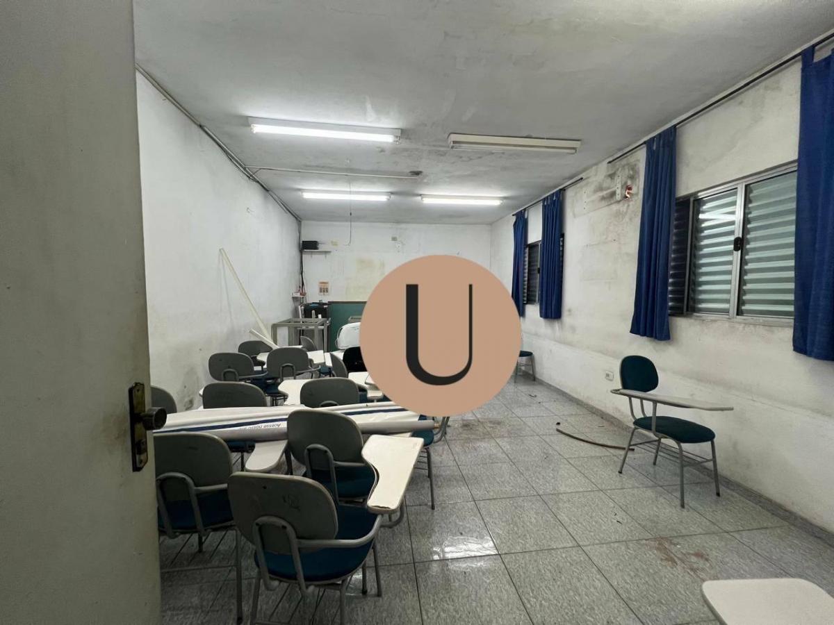 Santo Amaro-Largo 13-Galpão em Zona ZEM Terreno de 622,0 m², com testada de 15,75 m. a menos de 10