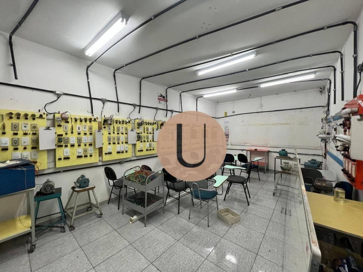 Santo Amaro-Largo 13-Galpão em Zona ZEM Terreno de 622,0 m², com testada de 15,75 m. a menos de 10