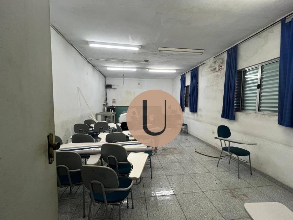 Santo Amaro-Largo 13-Galpão em Zona ZEM Terreno de 622,0 m², com testada de 15,75 m. a menos de 10