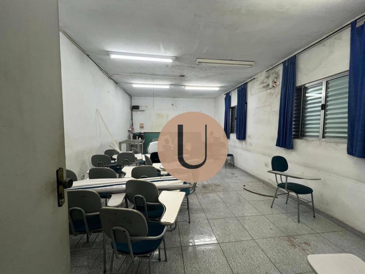 Santo Amaro-Largo 13-Galpão em Zona ZEM Terreno de 622,0 m², com testada de 15,75 m. a menos de 10