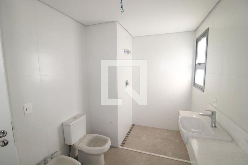 Apartamento à Venda – Santana, 4 Quartos, 255 m² – São Paulo
