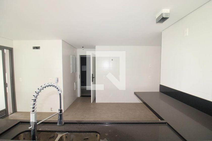 Apartamento à Venda – Santana, 4 Quartos, 255 m² – São Paulo